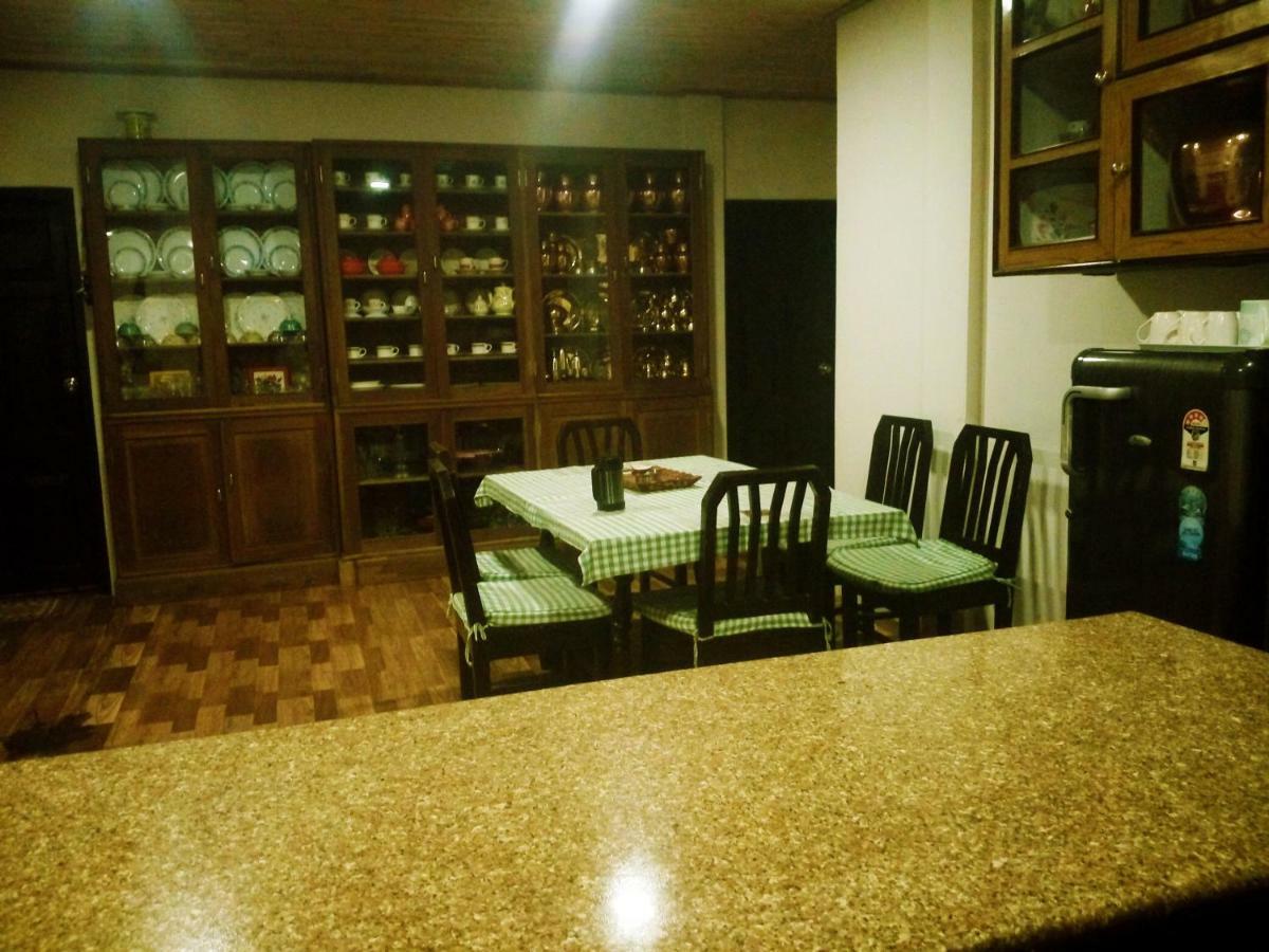 Marigold Manor Homestay Дарджилинг Екстериор снимка